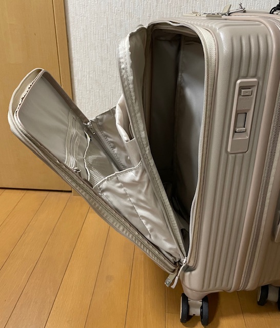 イノベータースーツケースレビュー